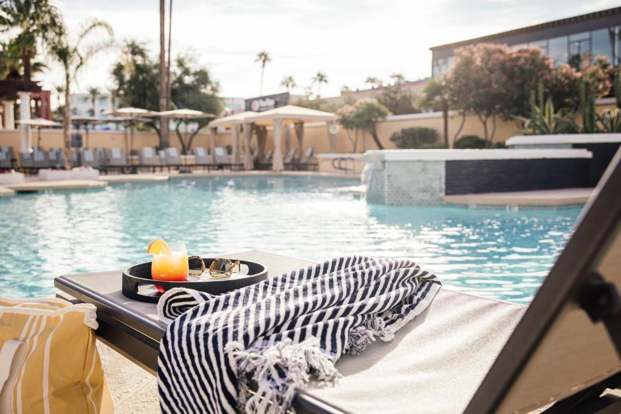 Crowne Plaza Phoenix - Chandler Golf Resort By Ihg Εξωτερικό φωτογραφία