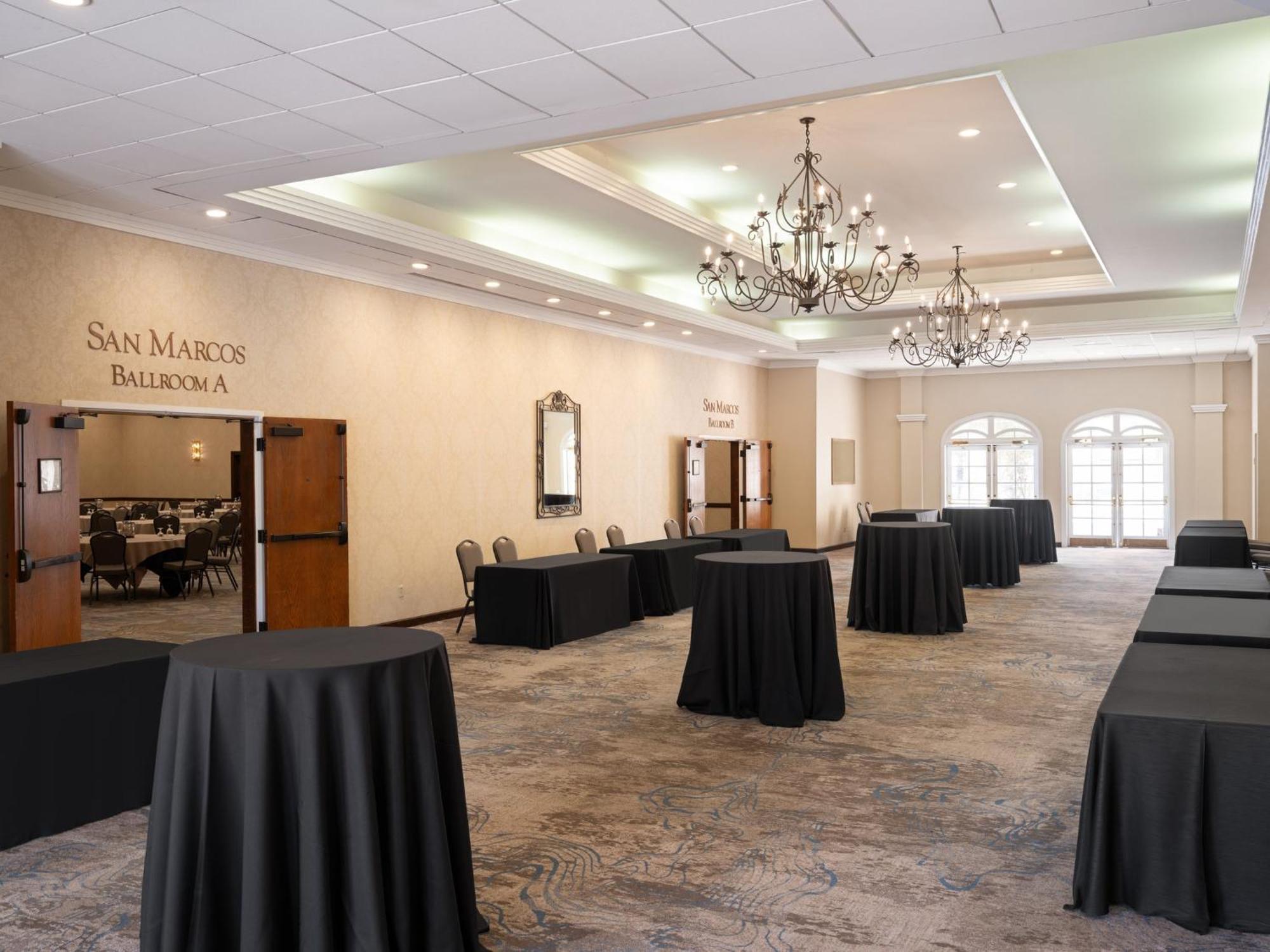 Crowne Plaza Phoenix - Chandler Golf Resort By Ihg Εξωτερικό φωτογραφία